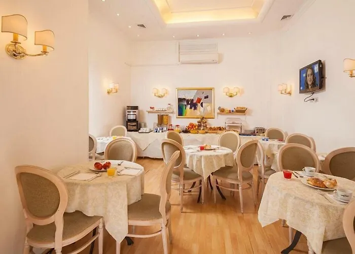 Otel Xx Settembre 3*
